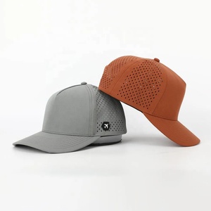 Casquette de baseball sportive 6 panneaux en polyester imperméable, avec patch en caoutchouc découpé au laser, design OEM personnalisé de haute qualité pour le golf - Product Image 1