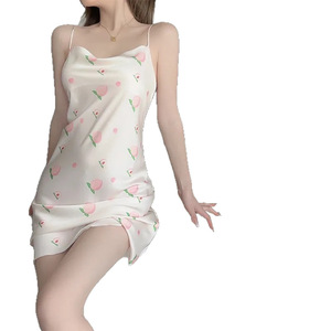 ชุดนอนผ้าไหมพิมพ์ลายดอกไม้สำหรับผู้หญิง ชุดเดรสสายเดี่ยวแบบมิดิ ผ้าเนื้อเรียบ ใส่สบายๆ อยู่บ้าน - Product Image 5