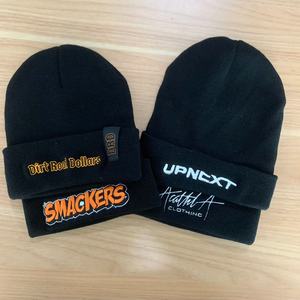 2025 xu hướng sản phẩm chất lượng cao tùy chỉnh Thêu Logo Cổ Điển Mùa Đông Mũ đan Beanies dệt kim Beanie Hat với biểu tượng tùy chỉnh - Product Image 3