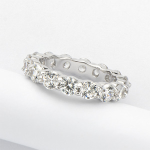 Anillo de Eternidad de Moissanita VVS GRA de Corte Redondo de Alta Calidad, Cobre con Baño de Oro de 14K, Joyería Apilable para Mujer - Product Image 4