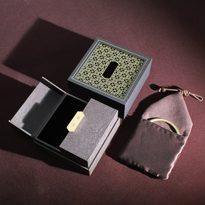 Articles très demandés : Boîte à bijoux rétro chinoise de qualité supérieure, boîte à bijoux personnalisée avec logo doré, support de vente en gros, boîte à bijoux pour bracelets. - Product Image 2