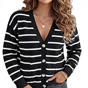 Cardigan gris en tricot pour femme, boutonné sur le devant, manches longues, col en V, pull décontracté, couleur unie, 100% acrylique, vêtements d'automne - Product Image 1