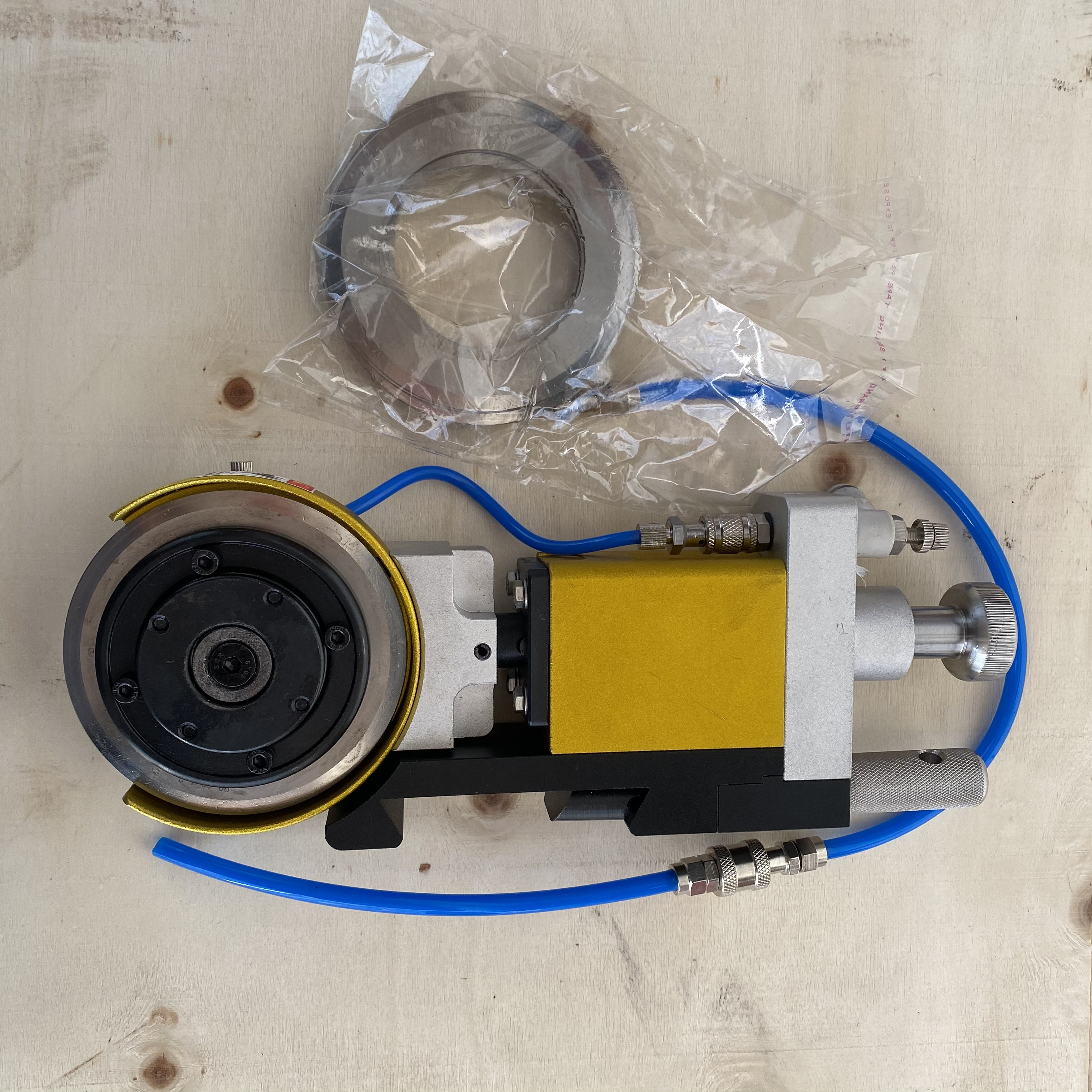 Высокоскоростные режущие держатели пневматических инструментов/круглые держатели пневматических лезвий/Держатели пневматических ножей для продольной бумаги и пластиковой пленки