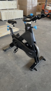 Bicicleta de Spinning Comercial de Alta Gama 2026 con Resistencia Ajustable y Construcción Robusta - Product Image 2