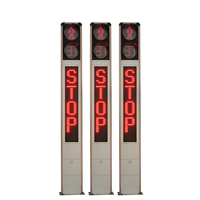 Feu de signalisation piétonnier intégré 300 mm à LED avec affichage de compte à rebours 80/80, boîtier PC, pour parcs logistiques