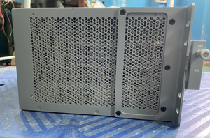 El enrutador MX104 viene con 2x ventiladores, 4X de potencia, 2x de potencia, 3x de potencia, 3x de potencia, 1x de potencia, 2x2, 2x2, 2x2, 2x2, 2x2, 2x2, 2x2x2x3, 2x3x2x3, 2x3x2x3 - Product Image 2