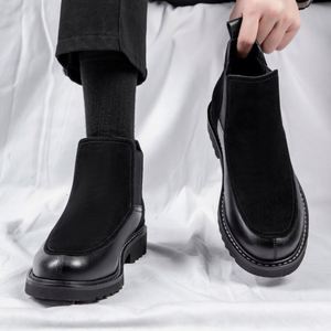 Bottines Chelsea en cuir véritable imperméables pour homme avec doublure en polaire, design haut de gamme - Bottines d'hiver tendance - Product Image 4
