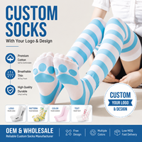 Chaussettes personnalisées montantes en velours rayées noires, roses, bleues, blanches, motif patte de chat, au-dessus du genou pour femmes, avec design personnalisé, en gros