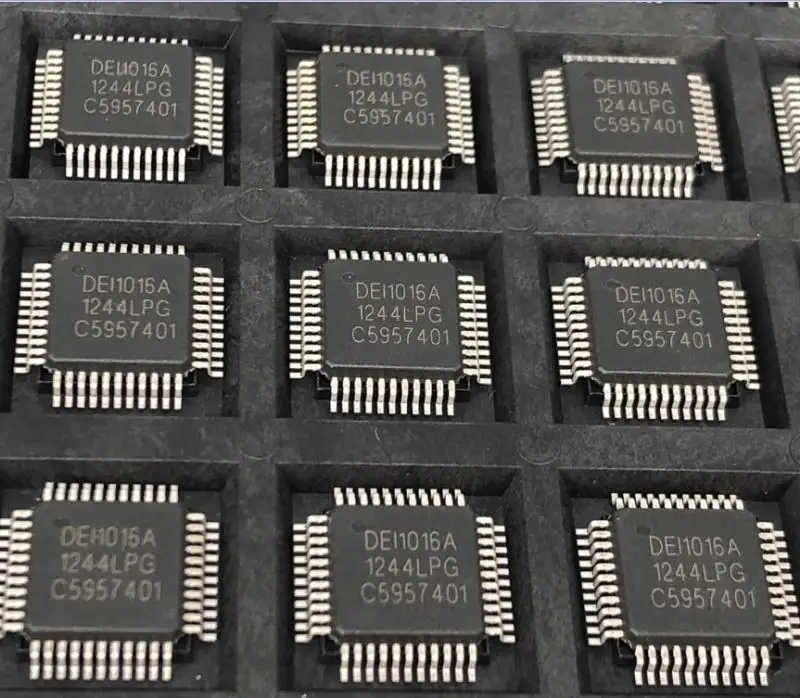 Online Sale Original New IC Chips UPD70F3336GC(A)-UEU-E3-DE-AX SE2435L-R