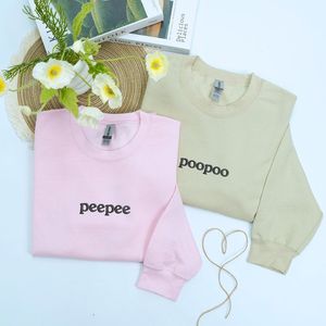 Personalizado bordado 3D patrón Pee Poo sudaderas con capucha a juego sudaderas de tela de punto insignia regalo del Día de San Valentín para parejas - Product Image 5
