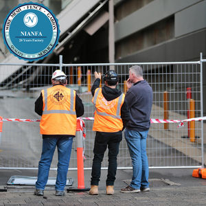 Barricades <span class=keywords><strong>en</strong></span> acier robuste galvanisé antirouille contrôle des foules chantiers de construction accessoires de clôture <span class=keywords><strong>bois</strong></span> traité sous pression Nature - Product Image 3