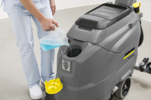 Nettoyeur-sécheur de sols filaire et rechargeable <span class=keywords><strong>BD</strong></span> 43/25, machine de nettoyage commerciale autoportée |   Nettoyant professionnel pour sols durs - Product Image 3