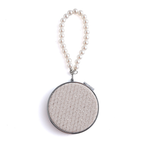 Miroir de maquillage compact rond double face avec housse en tissu et chaîne perlée en fausses perles, miroir cosmétique de poche portable - Product Image 1