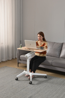 Altura ajustable Escritorio de pie Elevador Sit Stand Escritorio Mesa de operación manual Escritorio de oficina de pie
