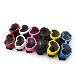 Bumopet marque accessoires <span class=keywords><strong>de</strong></span> mode <span class=keywords><strong>lunettes</strong></span> <span class=keywords><strong>pour</strong></span> animaux <span class=keywords><strong>de</strong></span> compagnie <span class=keywords><strong>lunettes</strong></span> <span class=keywords><strong>de</strong></span> soleil en forme <span class=keywords><strong>de</strong></span> coeur coupe-vent <span class=keywords><strong>lunettes</strong></span> <span class=keywords><strong>de</strong></span> <span class=keywords><strong>protection</strong></span> UV <span class=keywords><strong>pour</strong></span> <span class=keywords><strong>chien</strong></span> - Product Image 2