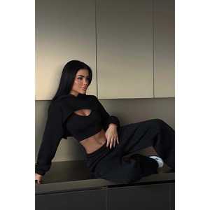 Conjunto de Traje Bolero Negro para Mujer - Product Image 2