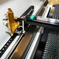 Machine de gravure laser CO2, mini découpeuse laser CNC pour le cuir et le bois, petite machine de découpe et de gravure laser
