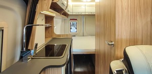 <span class=keywords><strong>Camping</strong></span>-<span class=keywords><strong>Car</strong></span> Modèle B avec <span class=keywords><strong>Moteur</strong></span> 2.0T 6AT, Panneau Solaire 400W : Conquérez au-delà de la Route - Product Image 6