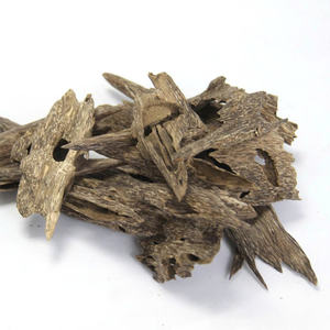 Meilleure qualité fourmi bois Oud copeaux Bakhoor spécial du Vietnam agréable Oudy parfum Grade Double souper Bakhoor AOW2 doux - Product Image 4