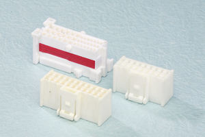 Service d'usinage sur mesure pour emballages cosmétiques, moulage par injection plastique, pièces de coque d'appareil de beauté en ABS et PS - Product Image 6