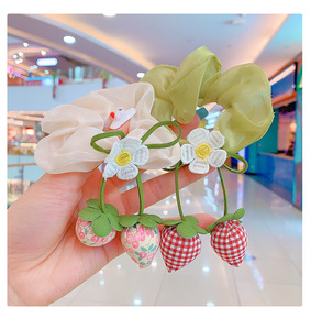 Đáng yêu <span class=keywords><strong>satin</strong></span> tóc scrunchies với dâu tây và hoa trang trí dễ thương phụ kiện tóc cho trẻ thời trang-ý thức cô gái - Product Image 5