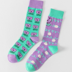 Calcetines Asimétricos AB Yuanyang para Mujer y Hombre, Estilo Ins, de Algodón, a Media Pantorrilla, Otoño Invierno, Versátiles y Modernos - Product Image 3