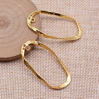 Conector Ovalado Martillado 49x26mm de Aleación Tono Dorado, Eslabón de Aro Abierto para Peineta de Boda Boho