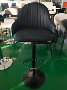 Vente en gros <span class=keywords><strong>de</strong></span> tabourets <span class=keywords><strong>de</strong></span> <span class=keywords><strong>bar</strong></span> commerciaux pivotants en PU, tabourets <span class=keywords><strong>de</strong></span> <span class=keywords><strong>bar</strong></span> ergonomiques avec dossiers, chaises <span class=keywords><strong>de</strong></span> <span class=keywords><strong>bar</strong></span> <span class=keywords><strong>de</strong></span> comptoir vertes américaines <span class=keywords><strong>de</strong></span> luxe léger - Product Image 3