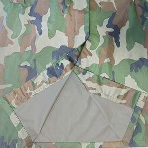 Chubasquero <span class=keywords><strong>de</strong></span> poliéster Impermeable Poncho <span class=keywords><strong>de</strong></span> <span class=keywords><strong>lluvia</strong></span> Impresión completa Chubasquero <span class=keywords><strong>de</strong></span> camuflaje Verde Chubasquero para exteriores - Product Image 3