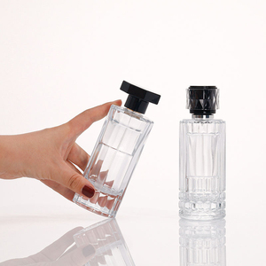 Botella de Perfume Cuadrada de Vidrio Transparente de 100 ml con Pulverizador, Marca Qicheng, Impresión Serigráfica, en Oferta - Product Image 5