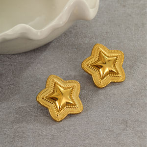 2025 nouveau plaqué or étoile pentagramme boucles d'oreilles femmes mode bijoux minimaliste en acier inoxydable PVD boucles d'oreilles pour le quotidien - Product Image 2