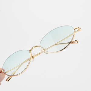 <span class=keywords><strong>Lunettes</strong></span> <span class=keywords><strong>de</strong></span> <span class=keywords><strong>soleil</strong></span> métalliques demi-cerclées ovales vintage 2026 avec verres dégradés en nylon fin électroplaqué pour femmes et hommes - Product Image 5