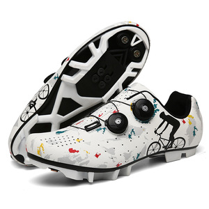 <span class=keywords><strong>Scarpe</strong></span> da ciclismo <span class=keywords><strong>MTB</strong></span> per l'estate primavera Trail Riding Cross-Country Mountain bike protezione antiurto puntale Design traspirante in Mesh - Product Image 2