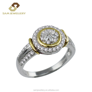 Phong cách cổ điển 9 CT vàng và Sterling Bạc giảm dần Baguette cắt Zircon Halo Nhẫn đính hôn - Product Image 2