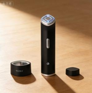 Appareil de beauté coréen Vuist Derma Pro pour une absorption puissante des essences, outil de soin du visage à domicile, version japonaise - Product Image 1