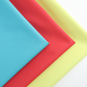 Tela Taslan 100% Acrílica de Peso Medio, Impermeable, Tejida, Lisa y Teñida para Abrigos, Chaquetas y Prendas de Vestir - Product Image 1