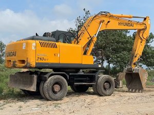Excavadora Hyundai 210W-7 de 21 Toneladas de Servicio Pesado de Corea del Sur, Excavadora de Cadenas Hyundai 210W-7 Usada con Buen Precio - Product Image 2