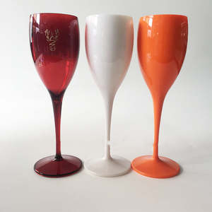 <span class=keywords><strong>Gobelet</strong></span> à eau en acrylique <span class=keywords><strong>personnalisé</strong></span> de 250ml avec strass en cristal Verres à champagne de grillage de <span class=keywords><strong>mariage</strong></span> Ensemble en plastique - Product Image 4