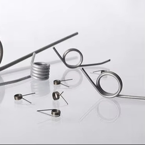 Ressort de torsion en acier au carbone industriel, ressort à double torsion personnalisé pour les charnières de porte de garage et les pièces de quincaillerie - Product Image 1