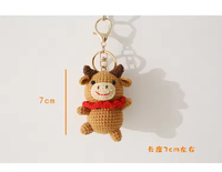 Pendentif poupée tissé à la main en fil crocheté, petit animal porte-clés, décoration de sac bohème, artisanat fait main