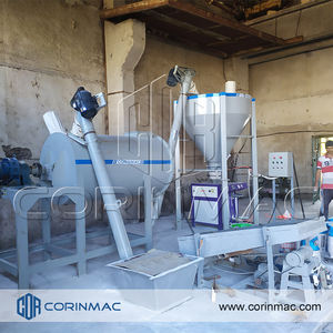 Precio de fábrica Planta mezcladora de hormigón y planta trituradora de piedra con motor central de 220V <span class=keywords><strong>Subastas</strong></span> de equipos pesados - Product Image 5