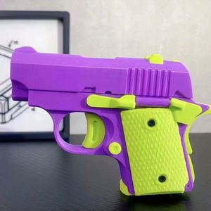 Pistola de Juguete 3D con Gravedad, Novedad Antiestrés - Product Image 5