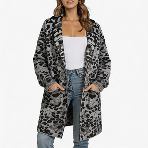 Abrigo tipo Duster de punto gris jaspeado con estampado de leopardo negro, solapa con muescas, frente abierto, longitud media, cárdigan de punto holgado para mujer - Product Image 1