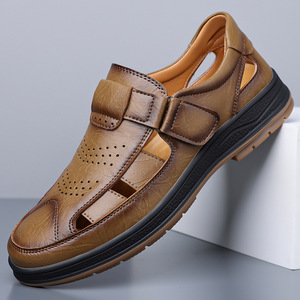 รองเท้าแตะลำลองผู้ชายแบบสวมหน้าร้อน ระบายอากาศได้ดี หนังแท้ ปิดด้วยเวลโคร พื้นยาง ไซส์ 47 48 รองเท้าสไตล์ Dad Shoes - Product Image 1