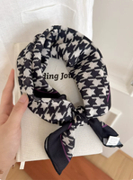Op maat gemaakte digitale print katoenen vierkante sjaal 55*55cm bandana lichtgewicht ademend accessoire voor dagelijks gebruik, reizen, styling en bruiloften