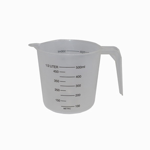 Taza medidora de plástico Funjee de 500 ml con asa graduada para uso en cocina y laboratorio - Product Image 5