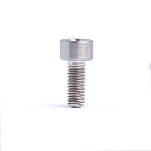 Vis à tête ronde M6 en titane avec finition passivée DIN912, vis à six pans creux classe 10.9 et 12.9, marque Titanfix pour l'assemblage industriel - Product Image 1