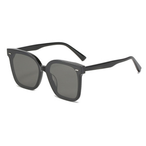 Gafas de sol retro naranja marrón para mujer, montura cuadrada grande, protección UV400, montura de PC, lentes tipo AC, 3 gafas de sol - Product Image 3