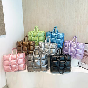 Bolso tote metálico acolchado, bolso de mano tipo nube, bolso de hombro de gran capacidad para mujer, uso diario - Product Image 2