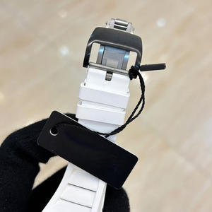 Montre mécanique à double mouvement intégré YRM055, boîtier en fibre de carbone NTPT, matériau en fibre de carbone - Product Image 6